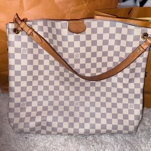 Authentic Louis Vuitton Graceful Handbag